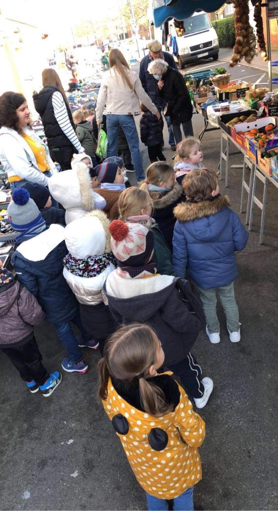 Il était une bergère qui allait au marché...